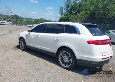 2015 Lincoln Mkt Ecoboost z USA, uszkodzony, nr VIN 2LMHJ5AT0FBL02529